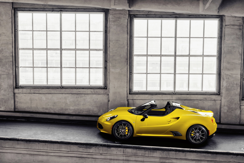 Illustration for article titled 2016 Alfa Romeo 4C Spider: This Is It